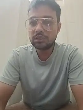 Snapshot of herochoclateboy chatting on July 14, 4:56 pm herochoclateboy online show from July 14, 4:56 pm