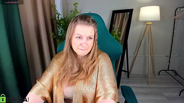 CleoXotie online show from May 28, 12:19 am