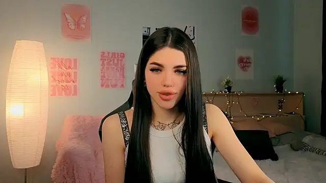 Snapshot of molly_rettyy chatting on April 7, 4:13 am molly rettyy online show from April 7, 4:13 am