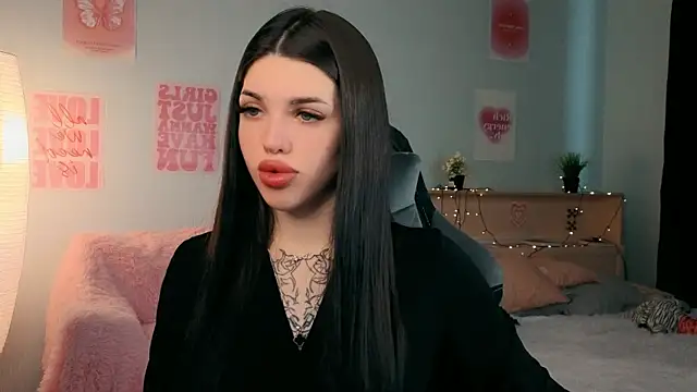 Snapshot of molly_rettyy chatting on May 9, 4:39 am molly rettyy online show from May 9, 4:39 am
