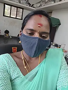 Snapshot of Tamil_Sangeetha chatting on July 7, 11:03 am Tamil Sangeetha online show from July 7, 11:03 am
