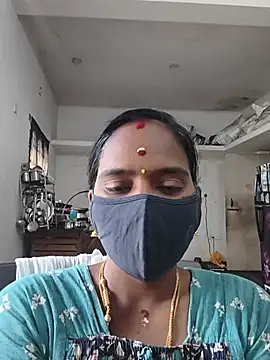 Snapshot of Tamil_Sangeetha chatting on July 15, 4:07 am Tamil Sangeetha online show from July 15, 4:07 am