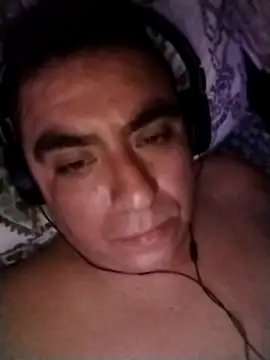Snapshot of Manuel3910 chatting on May 7, 8:42 am Manuel3910 online show from May 7, 8:42 am