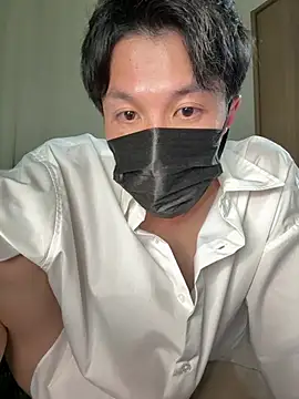 -YumaUemura- online show from May 10, 2:11 pm