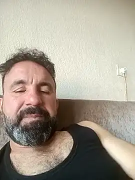 Snapshot of arda096 chatting on April 5, 12:57 pm arda096 online show from April 5, 12:57 pm