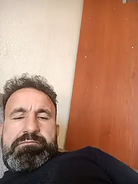 Snapshot of arda096 chatting on April 7, 9:32 am arda096 online show from April 7, 9:32 am