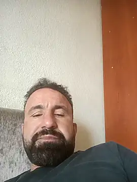 Snapshot of arda096 chatting on April 29, 8:29 am arda096 online show from April 29, 8:29 am