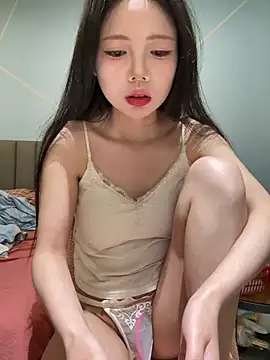 Snapshot of Pippin-19 chatting on April 3, 4:21 am Pippin-19 online show from April 3, 4:21 am