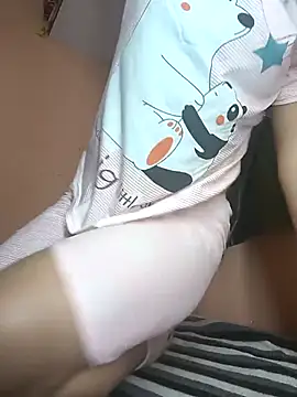 Curvy Sanaya online show from April 3, 7:01 pm