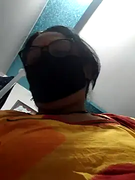 purvi46 online show from April 2, 7:17 am