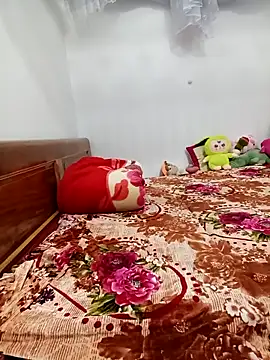 Anna Lovelly online show from April 15, 3:41 pm