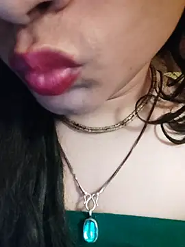 Snapshot of SweetTsAngel chatting on April 21, 5:39 pm SweetTsAngel online show from April 21, 5:39 pm