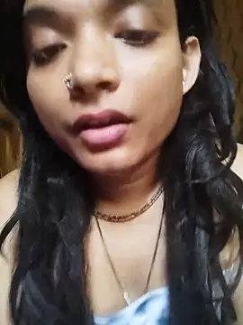 Snapshot of SweetTsAngel chatting on May 23, 3:23 am SweetTsAngel online show from May 23, 3:23 am