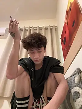 sexyboy-3525 online show from May 10, 3:44 am