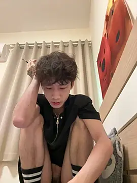 sexyboy-3525 online show from May 11, 4:18 am
