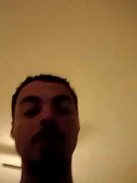 Snapshot of principebaiano chatting on May 19, 8:04 pm principebaiano online show from May 19, 8:04 pm
