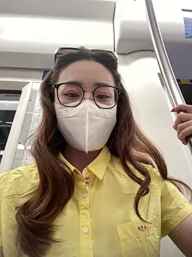 Snapshot of meimeibuguai chatting on June 26, 11:58 am meimeibuguai online show from June 26, 11:58 am
