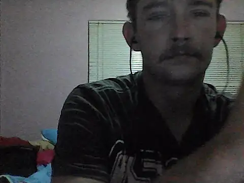 Snapshot of ekslus247 chatting on March 30, 8:32 pm ekslus247 online show from March 30, 8:32 pm