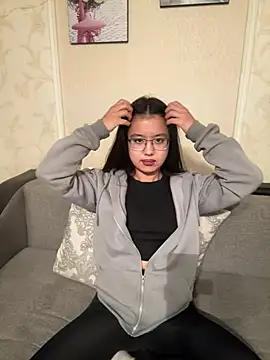 Snapshot of Z_Milll chatting on April 27, 4:27 pm Z Milll online show from April 27, 4:27 pm