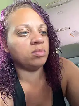 SHY QUINN online show from May 14, 2:46 pm