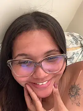 viviboraaaa online show from April 25, 2:47 pm