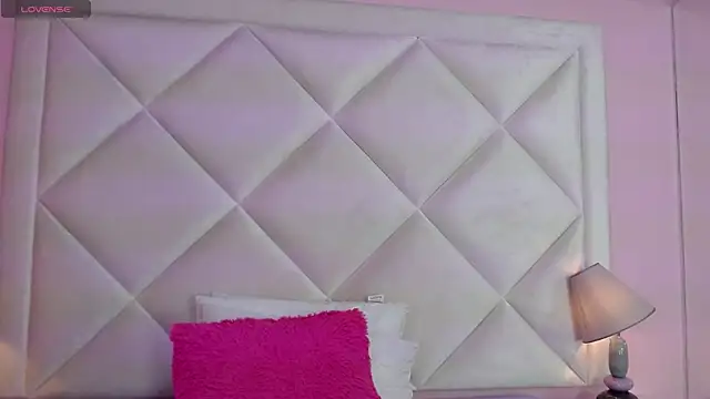 Snapshot of MistressNyx_ chatting on July 7, 1:15 pm MistressNyx online show from July 7, 1:15 pm