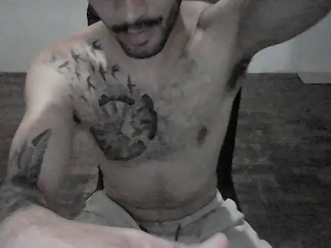 Snapshot of NoxxVx chatting on April 11, 3:44 am NoxxVx online show from April 11, 3:44 am