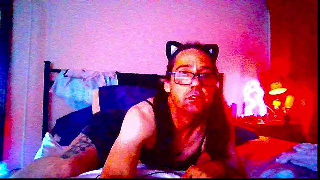 Snapshot of courtney1982 chatting on April 6, 4:30 pm courtney1982 online show from April 6, 4:30 pm