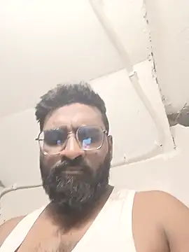 Snapshot of surya385 chatting on May 29, 3:10 pm surya385 online show from May 29, 3:10 pm