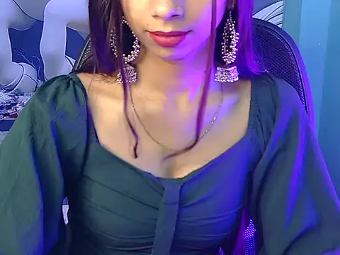 Snapshot of soniya-verma chatting on April 16, 4:57 am soniya-verma online show from April 16, 4:57 am