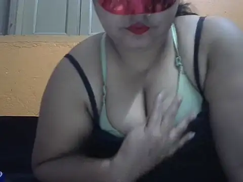 Naina1994 online show from April 8, 9:26 pm