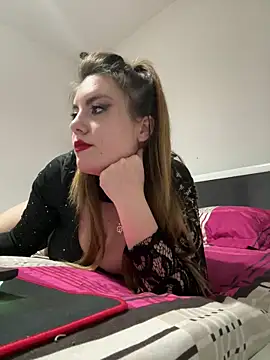 SilkObsession online show from April 6, 10:54 pm