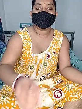 Snapshot of CamGirl_Neha chatting on May 15, 8:21 am CamGirl Neha online show from May 15, 8:21 am