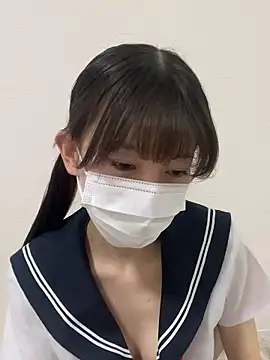 yuki2210 online show from May 1, 9:25 am