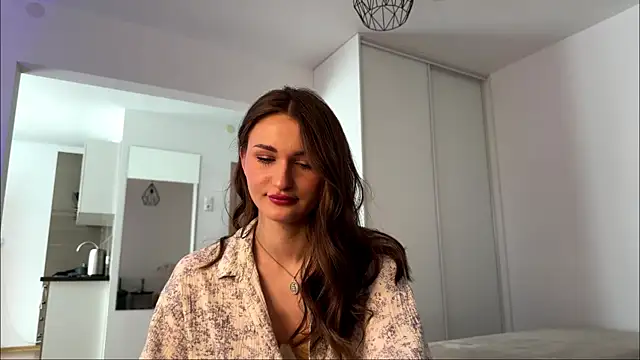 Snapshot of HallieHollo chatting on May 17, 1:07 pm HallieHollo online show from May 17, 1:07 pm
