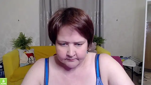 Snapshot of QUEEN02030 chatting on April 29, 3:05 pm QUEEN02030 online show from April 29, 3:05 pm