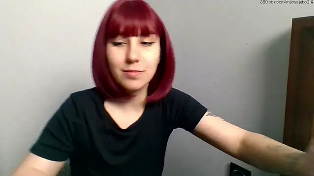 Snapshot of ZaraHotTeen chatting on May 18, 1:28 pm ZaraHotTeen online show from May 18, 1:28 pm