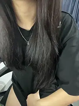 Snapshot of Annie_nii chatting on April 28, 2:49 am Annie nii online show from April 28, 2:49 am