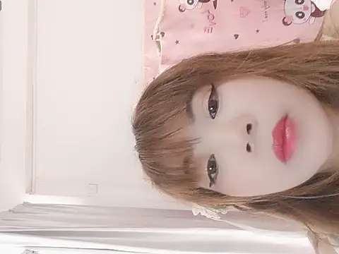 Snapshot of H-Maya chatting on April 14, 3:12 am H-Maya online show from April 14, 3:12 am