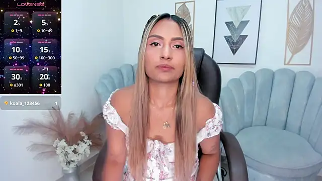Snapshot of Asura_love chatting on April 28, 1:16 pm Asura love online show from April 28, 1:16 pm