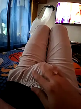 Snapshot of Xtina_rose chatting on July 3, 7:09 pm Xtina rose online show from July 3, 7:09 pm