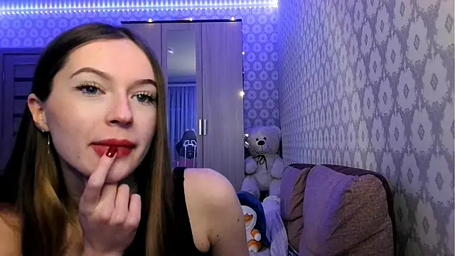 Snapshot of sexyamelia_meow chatting on April 26, 7:44 pm sexyamelia meow online show from April 26, 7:44 pm