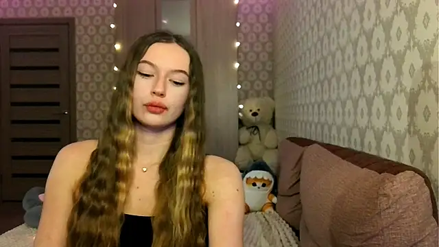 Snapshot of sexyamelia_meow chatting on May 5, 8:28 pm sexyamelia meow online show from May 5, 8:28 pm