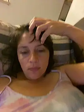 AnnSmiles online show from April 27, 7:39 am