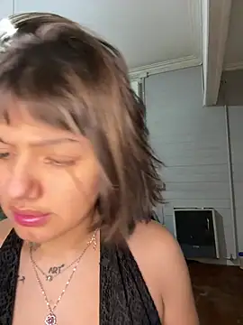 Snapshot of Abrildqquino chatting on July 10, 9:50 pm Abrildqquino online show from July 10, 9:50 pm