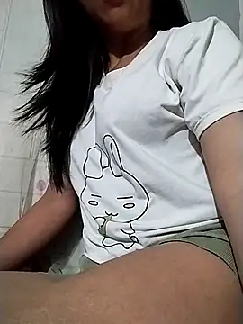 Snapshot of Lisa-aa chatting on April 26, 10:29 pm Lisa-aa online show from April 26, 10:29 pm