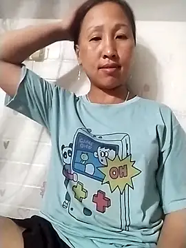 Snapshot of Lisa-aa chatting on May 14, 1:29 pm Lisa-aa online show from May 14, 1:29 pm