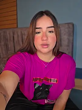 Snapshot of Salma_saad chatting on June 9, 10:32 pm Salma saad online show from June 9, 10:32 pm