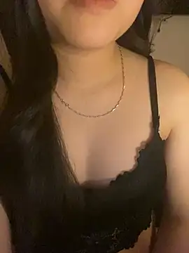Snapshot of Rosecute11 chatting on May 1, 4:11 pm Rosecute11 online show from May 1, 4:11 pm