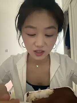 Snapshot of Shanshan_1267 chatting on June 4, 1:39 pm Shanshan 1267 online show from June 4, 1:39 pm